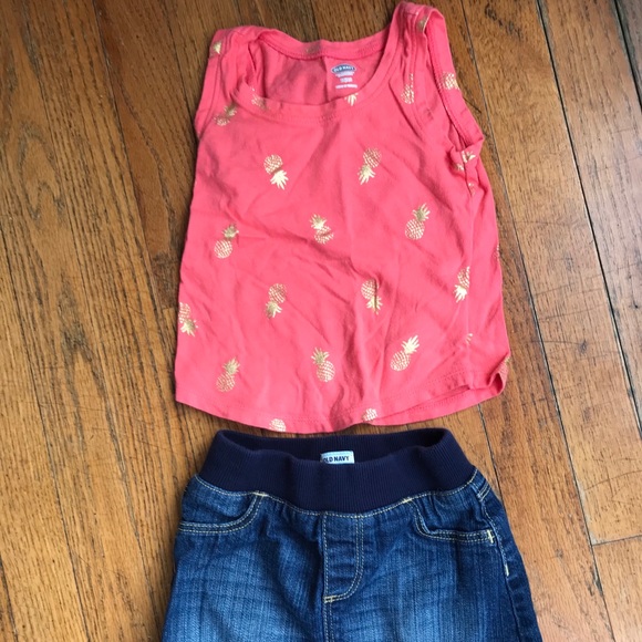 Old Navy Other - 3/$12♦️Coral tank top with jean skort.